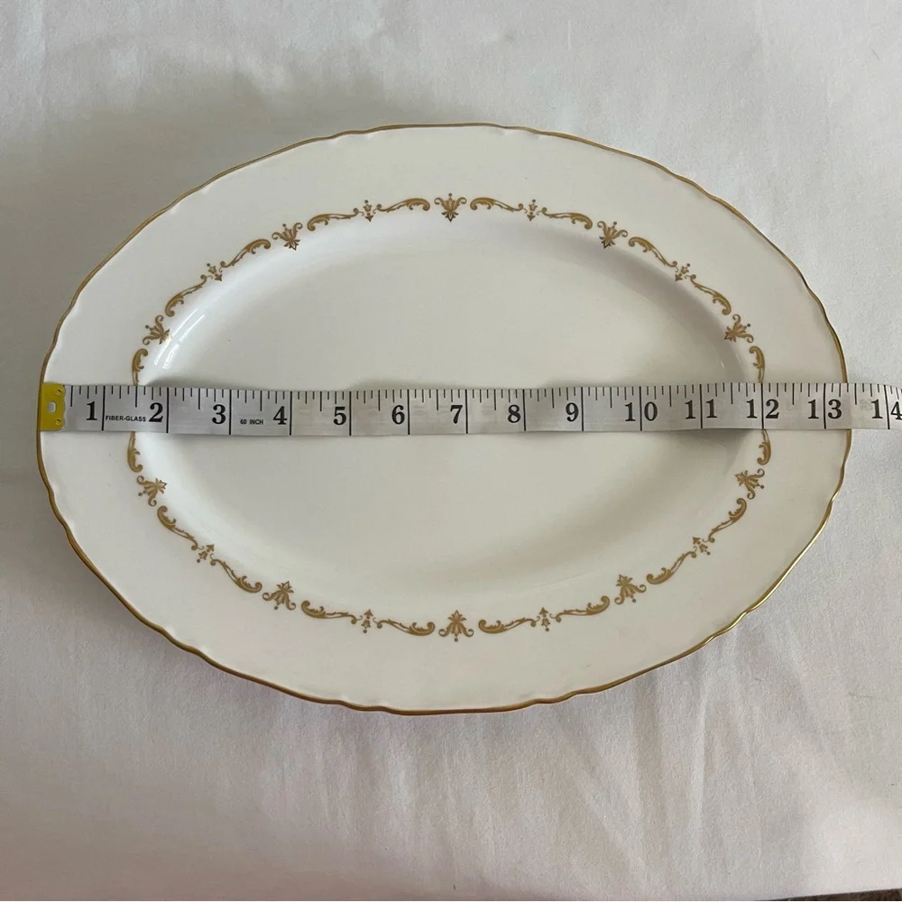 Classic White and Gold Oval Serving Platter Gold Chantilly - Picture 3 of 4